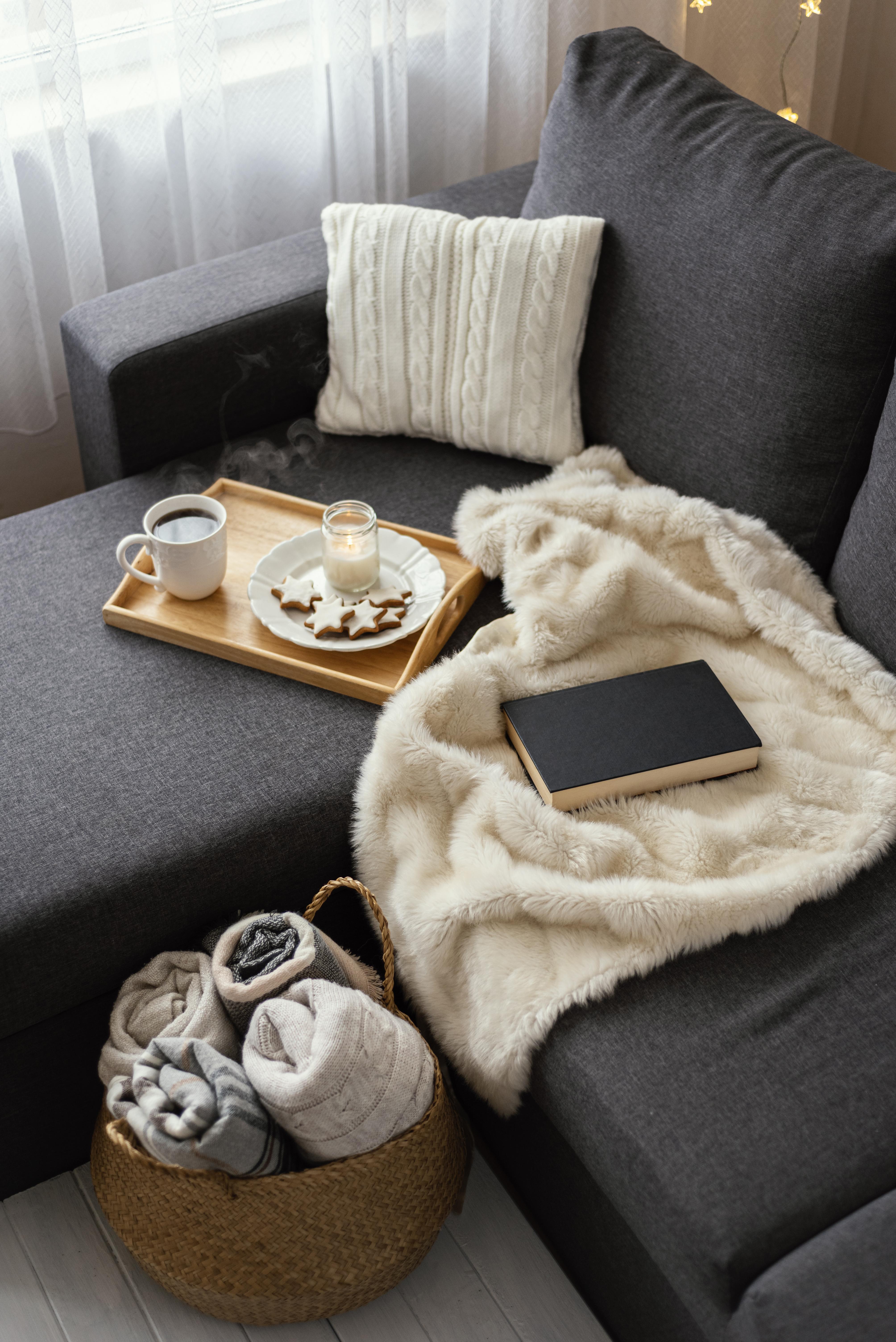 Decor & Comfort