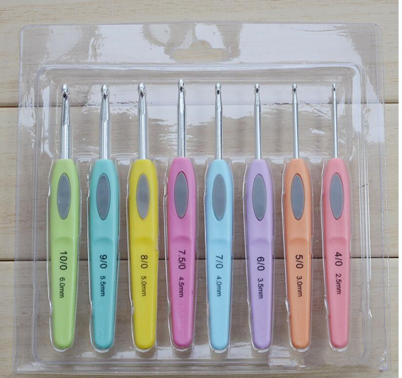 LED Crochet Hooks 8-Piece Set