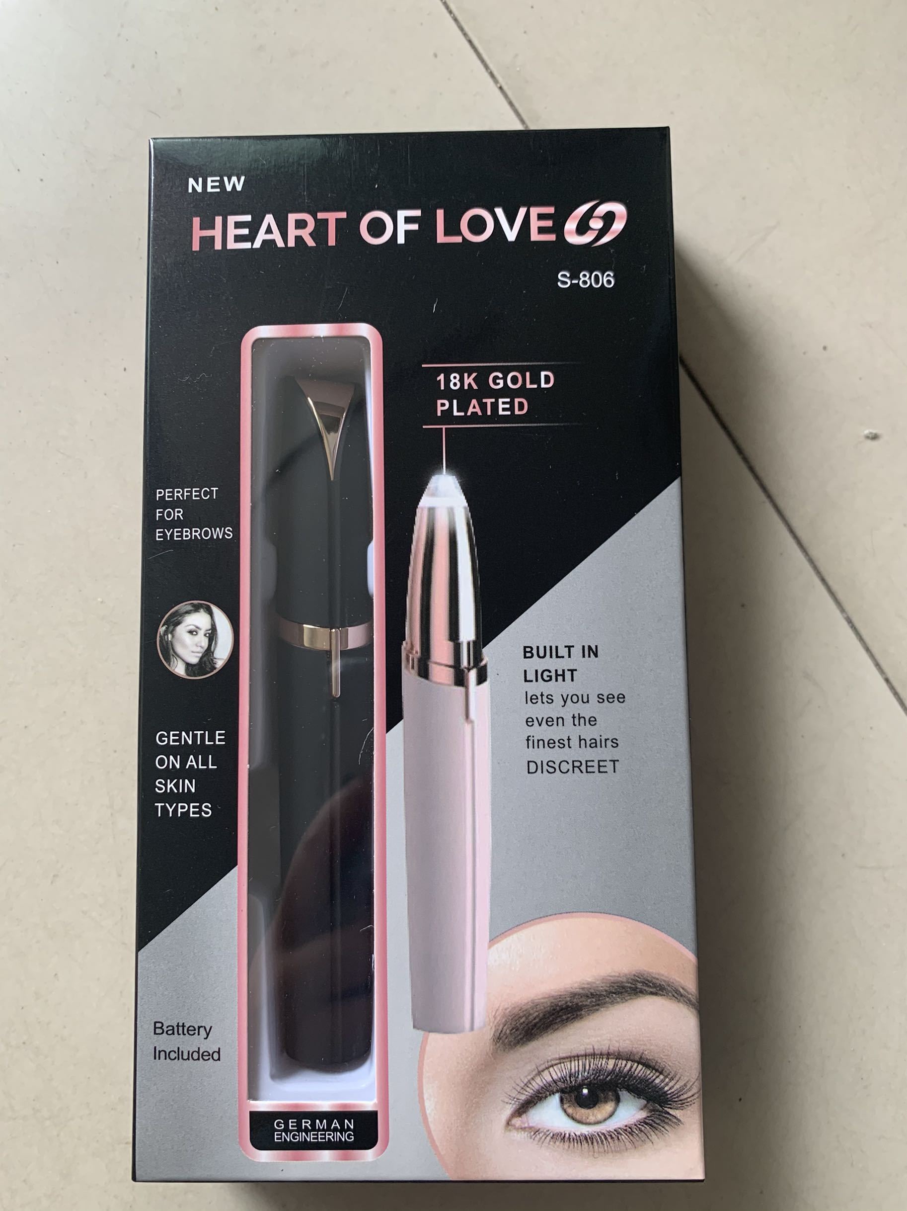 Precision Eyebrow Trimmer with LED Light
